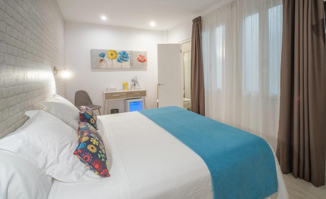 Hostal Menurka Ciutadella  Luaran gambar