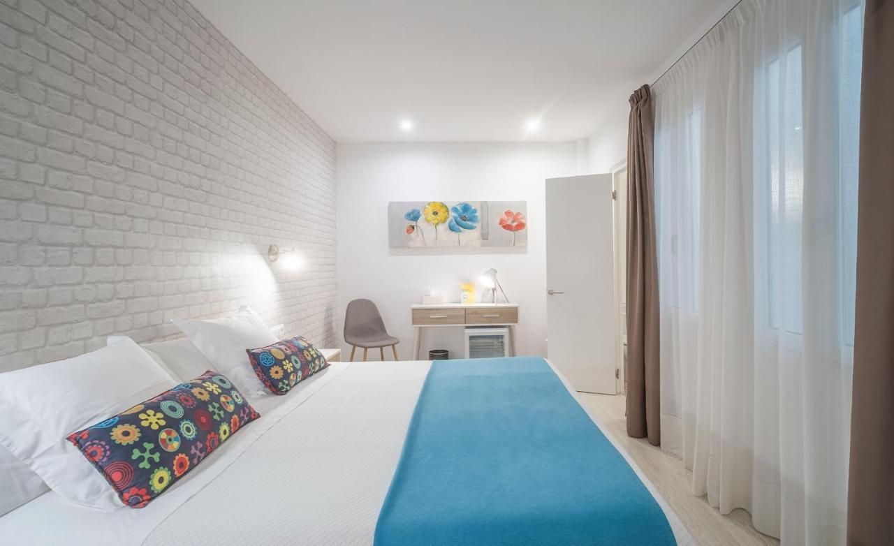 Hostal Menurka Ciutadella  Luaran gambar