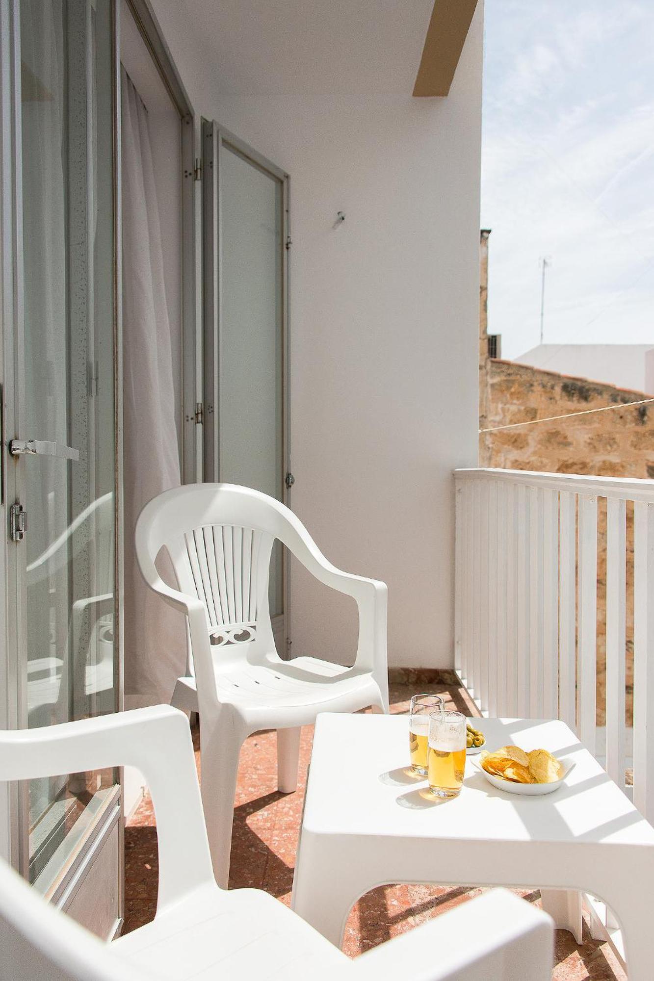 Hostal Menurka Ciutadella  Bilik gambar
