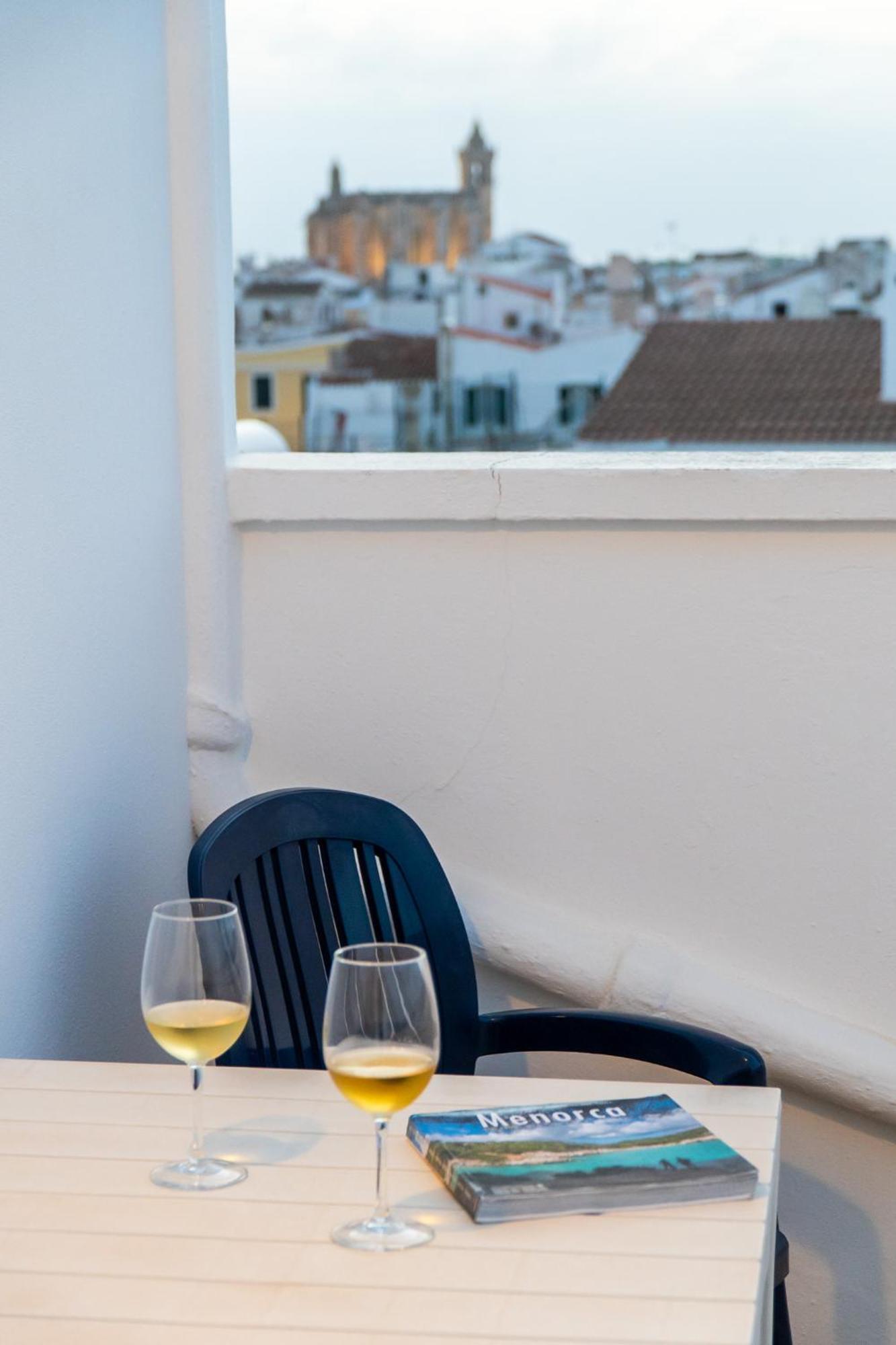 Hostal Menurka Ciutadella  Luaran gambar