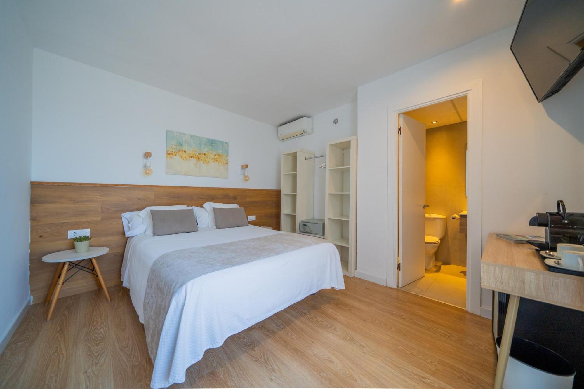 Hostal Menurka Ciutadella  Luaran gambar