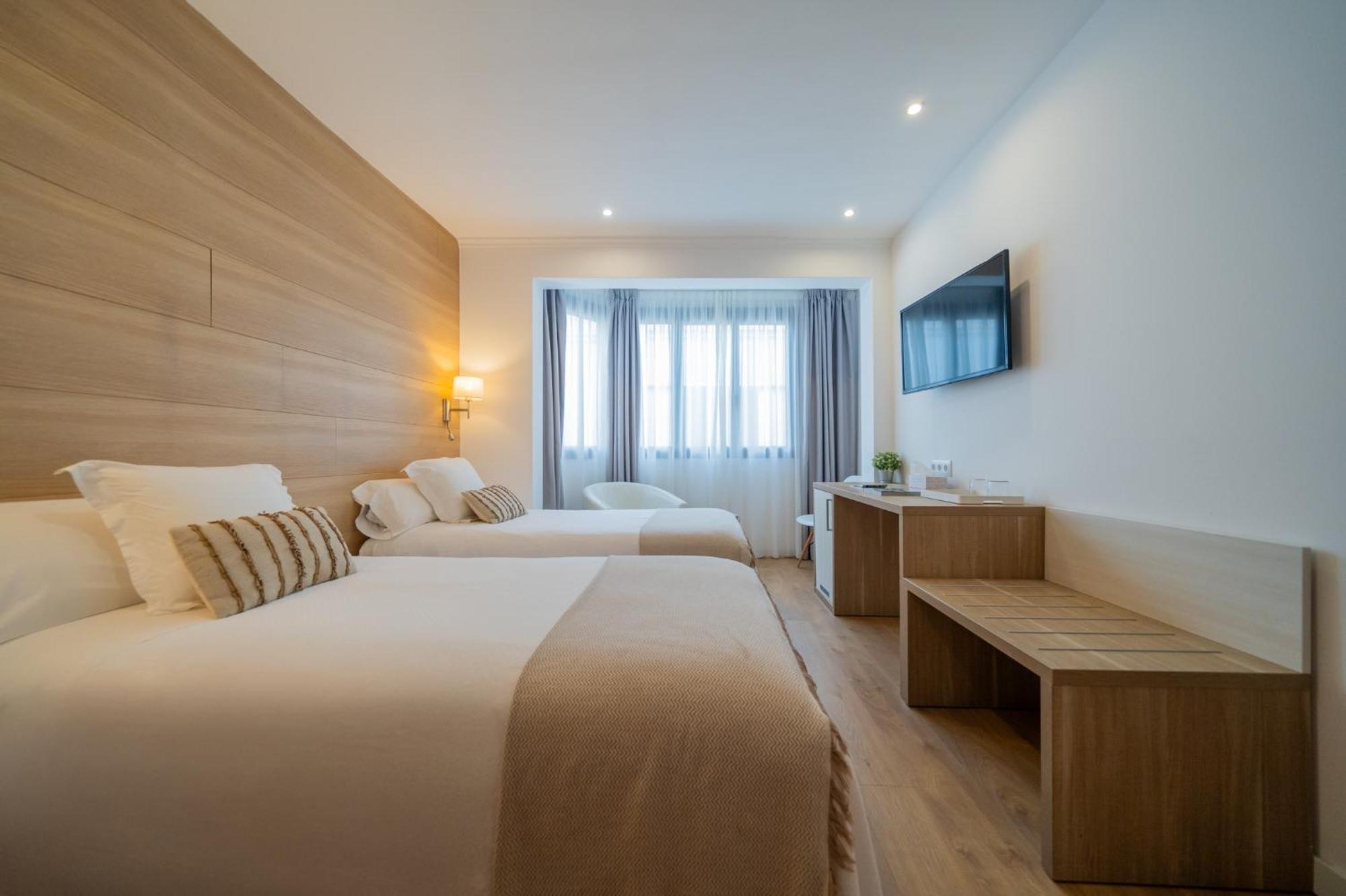 Hostal Menurka Ciutadella  Luaran gambar