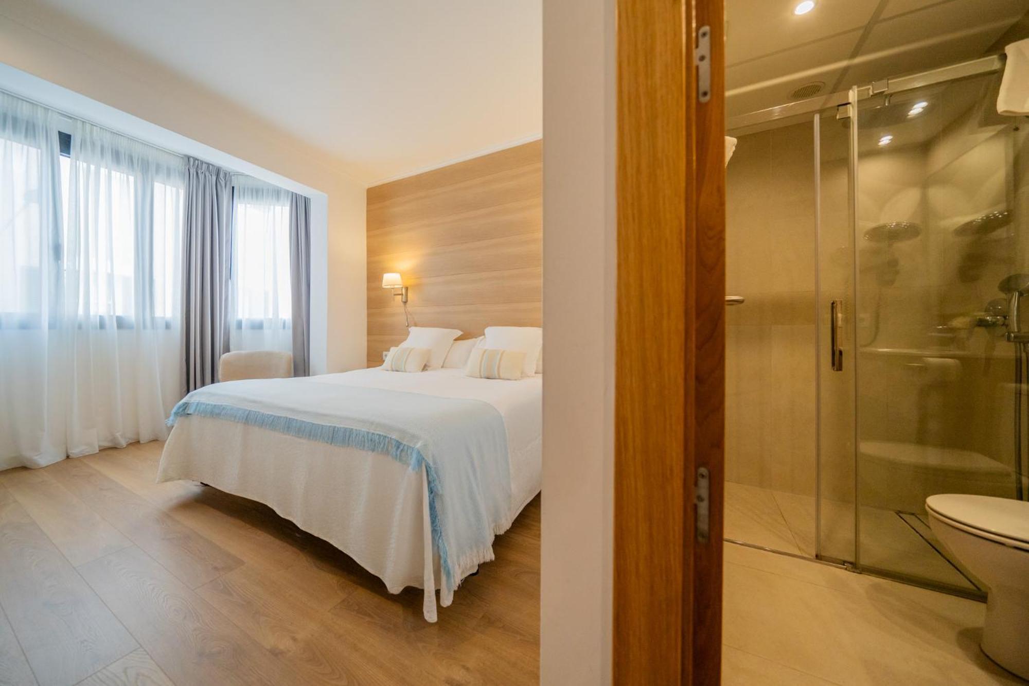 Hostal Menurka Ciutadella  Luaran gambar