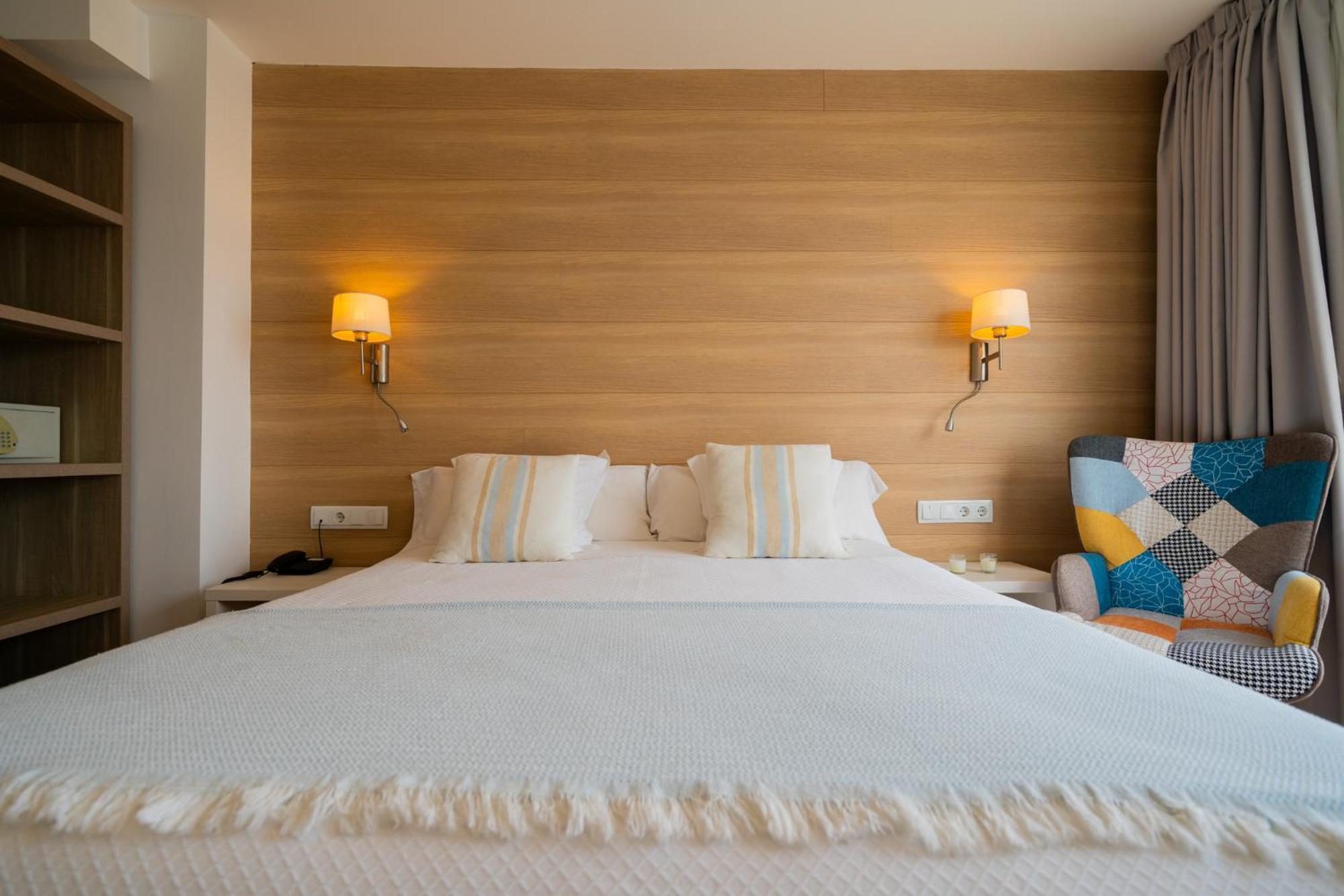 Hostal Menurka Ciutadella  Luaran gambar