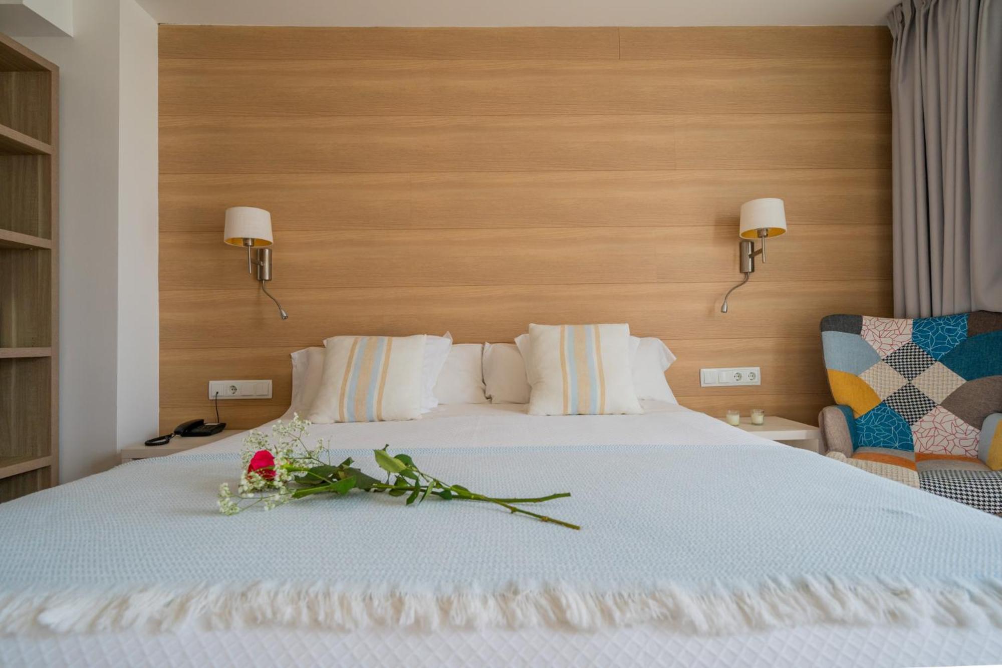 Hostal Menurka Ciutadella  Luaran gambar