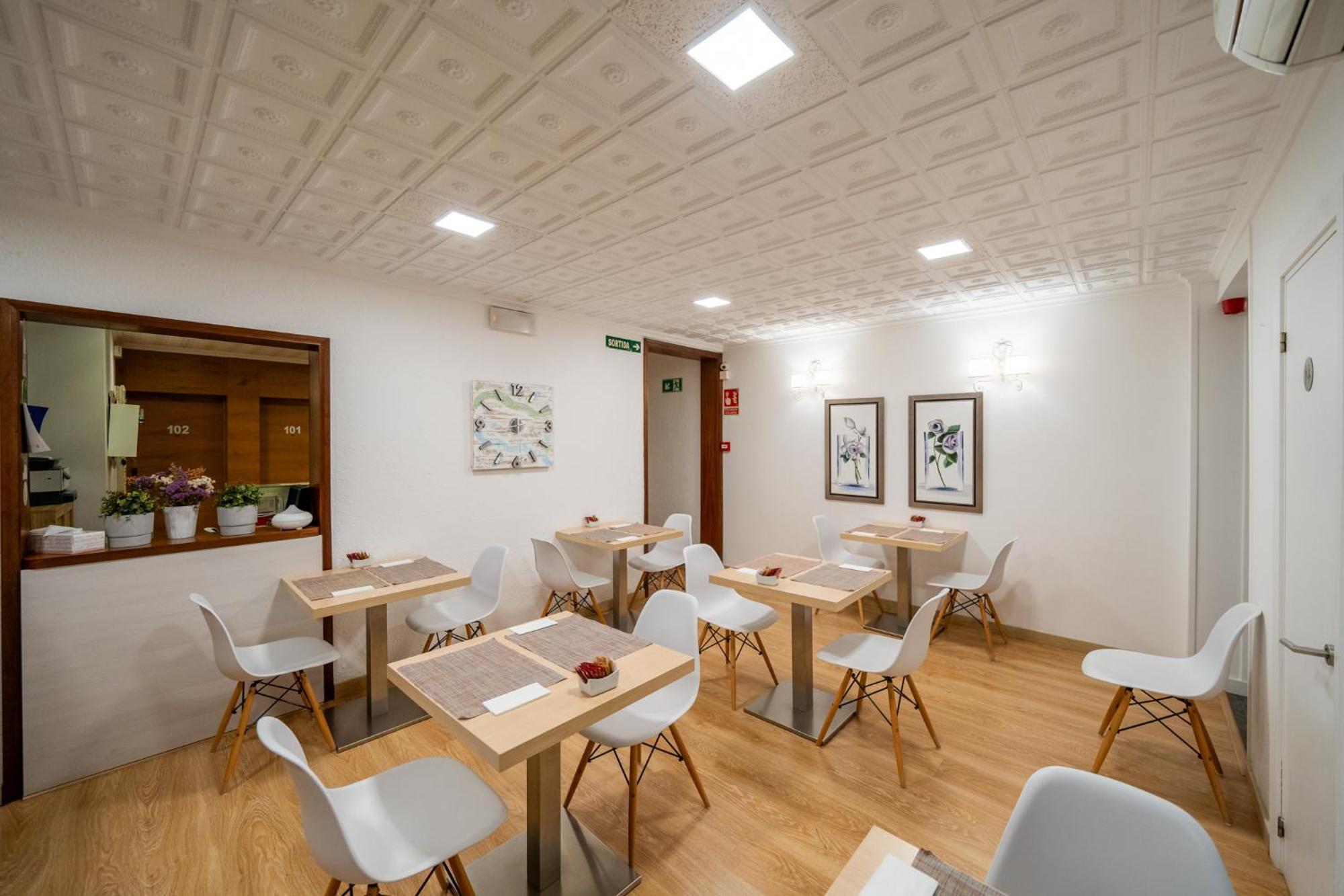 Hostal Menurka Ciutadella  Luaran gambar