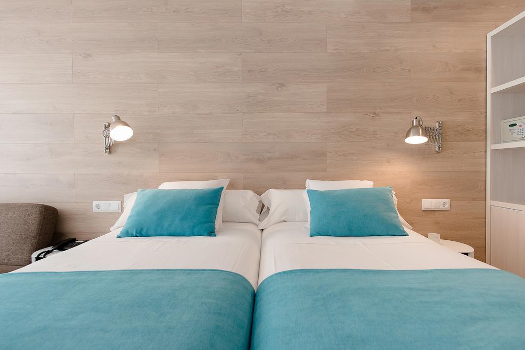 Hostal Menurka Ciutadella  Luaran gambar