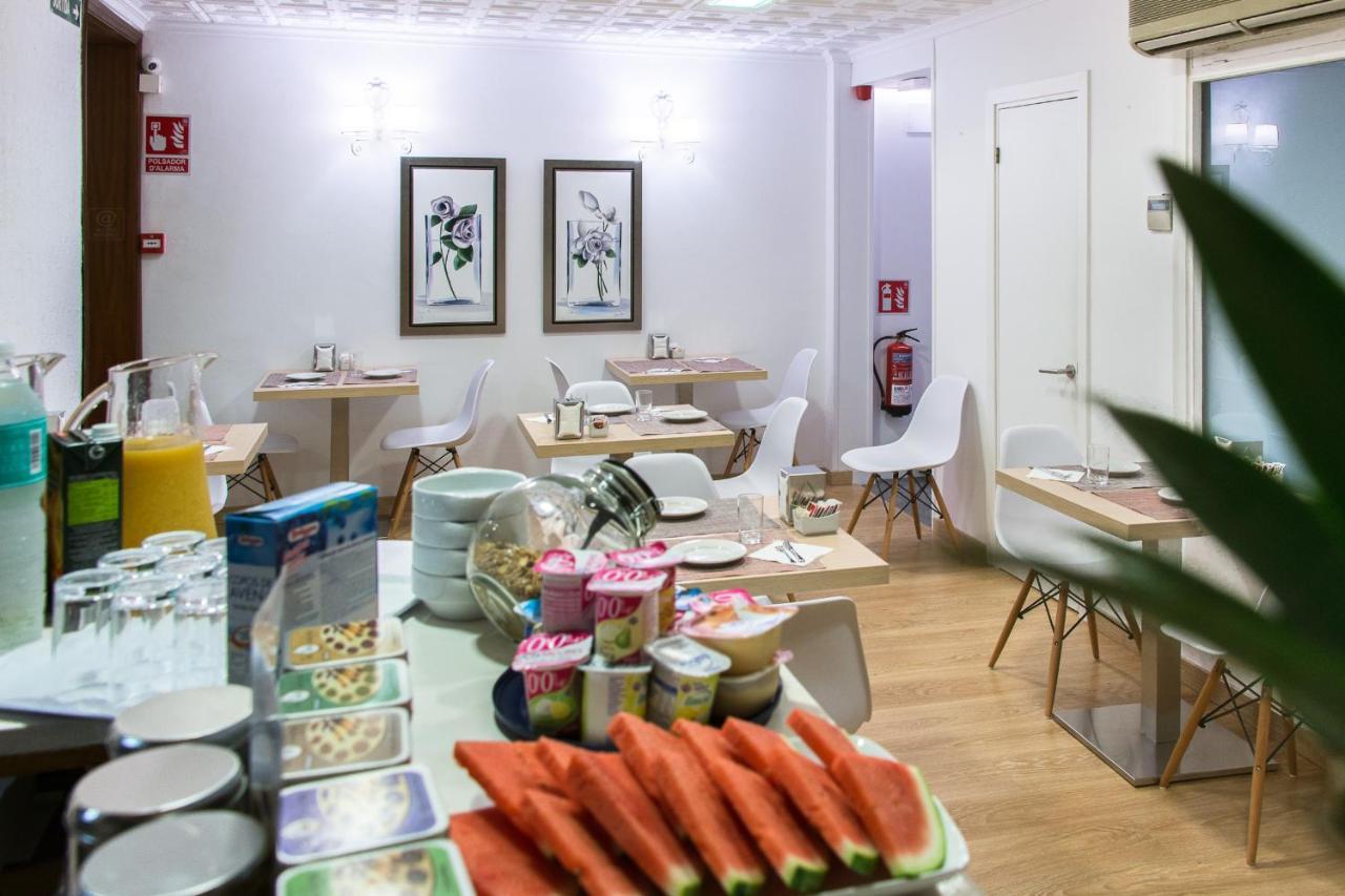 Hostal Menurka Ciutadella  Luaran gambar
